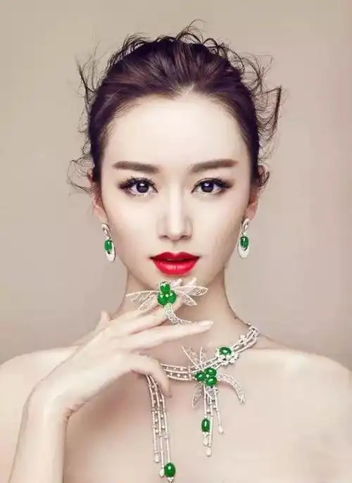 为什么明星富豪都这么喜欢翡翠?这几点是重要原因!