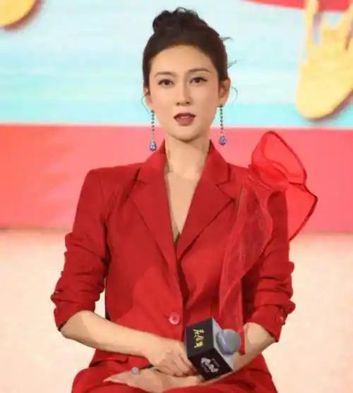 《庆余年2》隋俊波演的宜贵嫔,原来是柳姨娘赵柯推荐的,原因搞笑