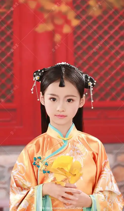 宫小主# 秋晓——古装儿童写真