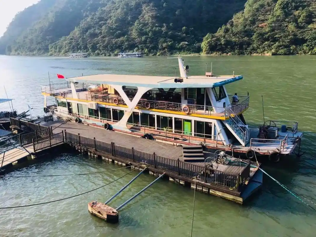 国庆三天,包船游清远小三峡,在五一码头出发,可在山边晚餐,打到什么