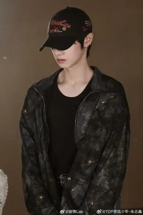 朱志鑫全副武装##朱志鑫allblack