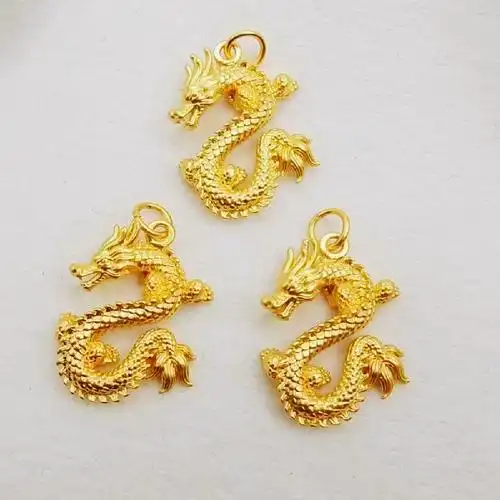 久不掉色古法金金飞龙在天吊坠本命年生肖立体龙柱锁骨链毛衣链