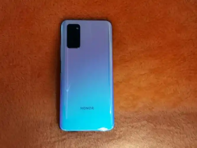 荣耀v30冰岛幻境,不同角度,光线下以不同色彩呈现,好美!