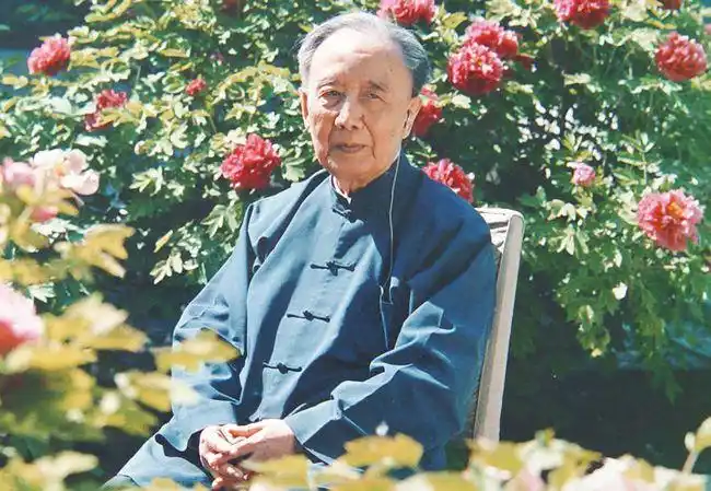 郭沫若vs康生,书法谁更强?专家:康生第一,郭沫若第二