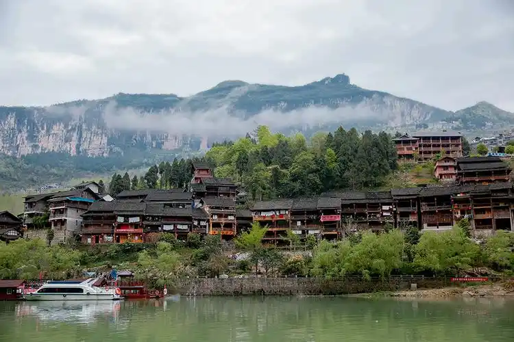 【原创】乌江绝壁古龚滩 烟雨入梦醉别难