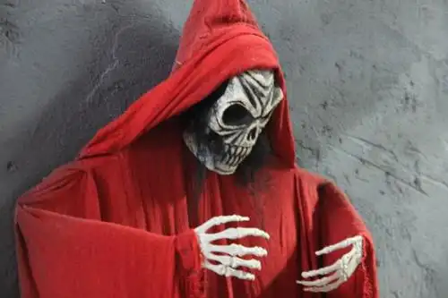 游完浪浪浪水上公园,灵光拉上我到鬼屋过了把恐怖片的瘾!