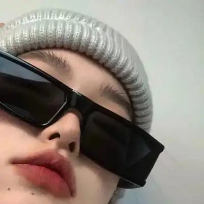 2022超拽霸气女头带墨镜很有范 超级个性又很酷的女头_女生头像_美头