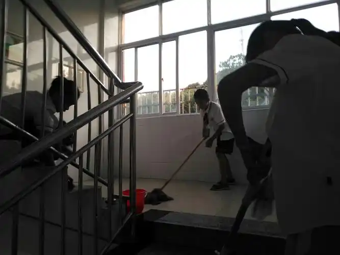 班级清洁大扫除