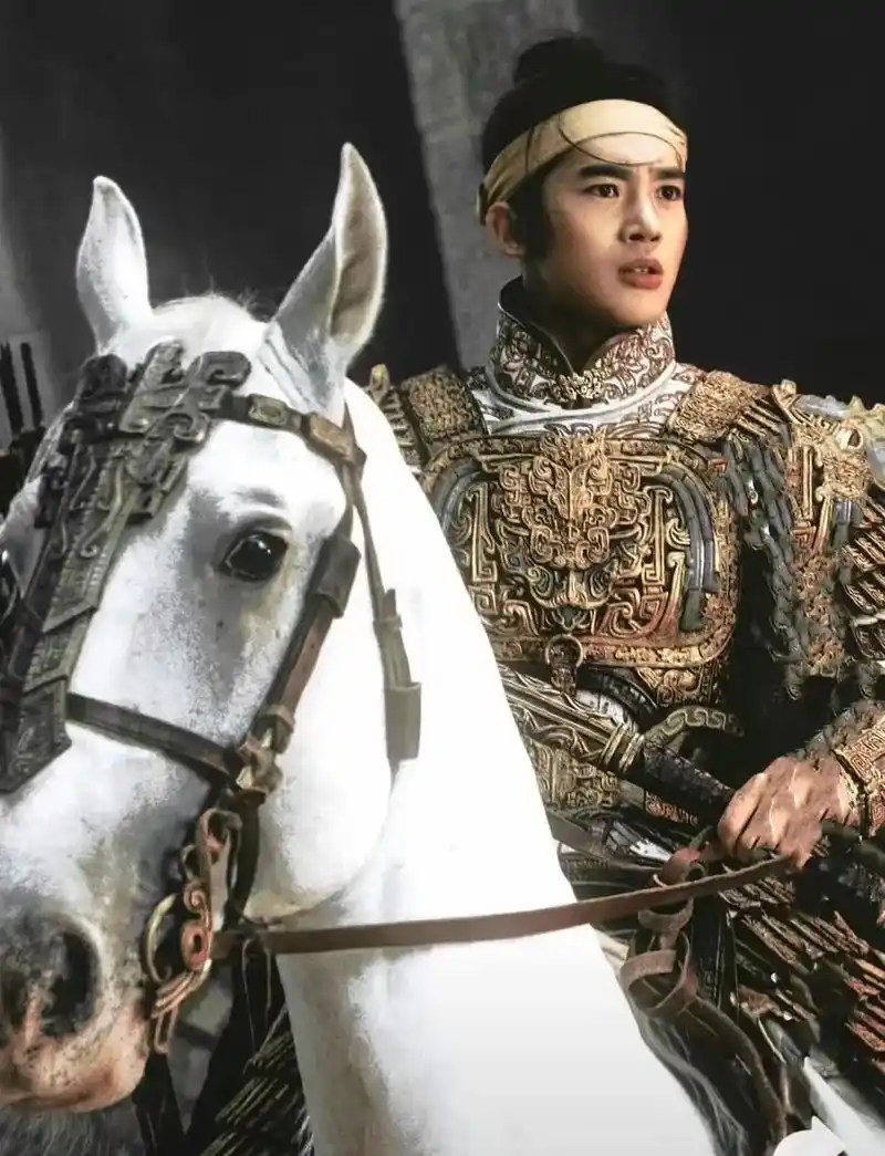 封神榜第一部#姬发#于适.当一部电影里的男演员不戴假发套, - 抖音