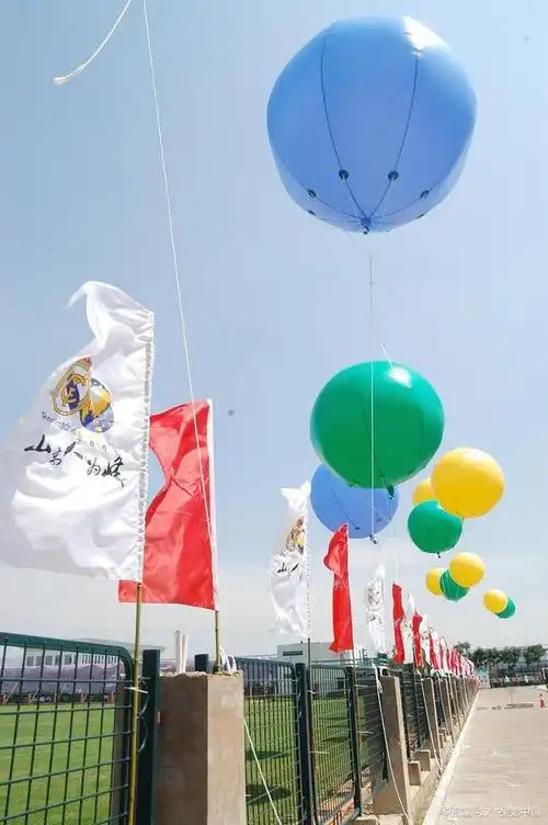 成都空飘气球/升空气球租赁/高空条幅氢气球出租/注意事项