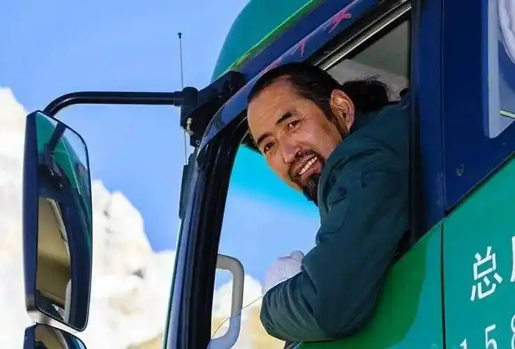 道德的力量其美多吉雪线邮路的幸福使者