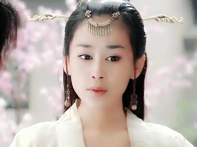 杨婵,由周扬饰演,出自电视剧《宝莲灯前传》