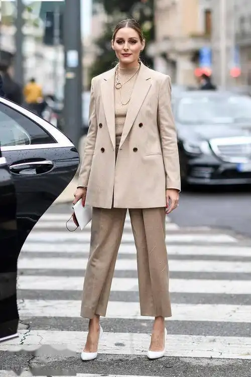 阔腿裤配什么鞋好看?这样搭配出门,回头率真的爆棚了