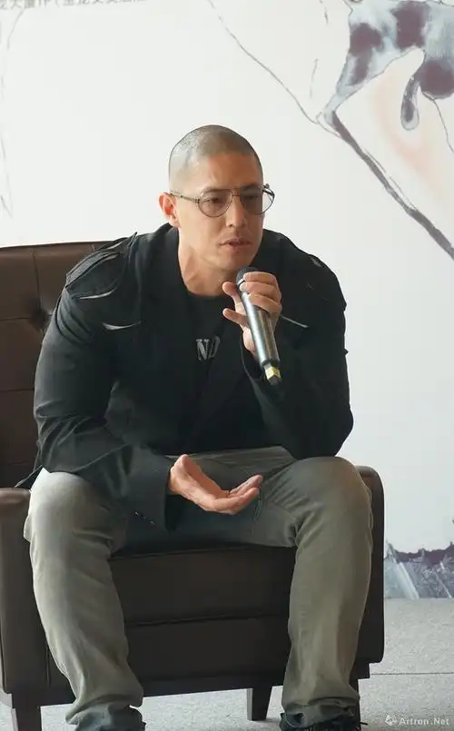 【雅昌快讯】"艺术家"蒋友柏来上海了:找到画味的第二个自己