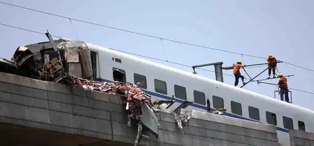 温州高铁事故是哪一年发生的