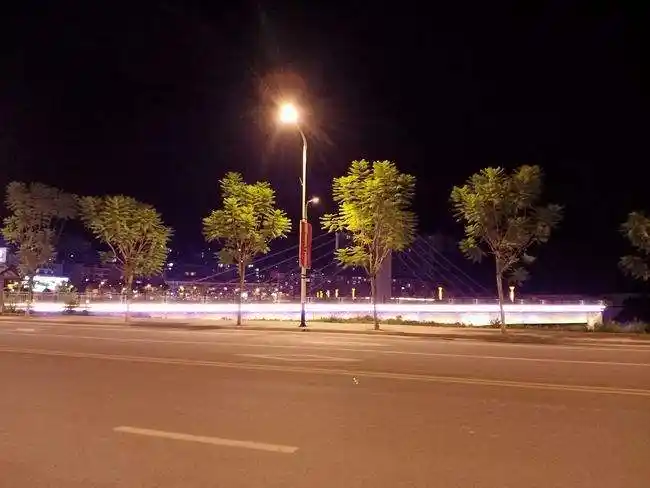 城市伤感夜景发朋友圈的图片,城市夜景唯美意境图片;夜景伤感说说心情