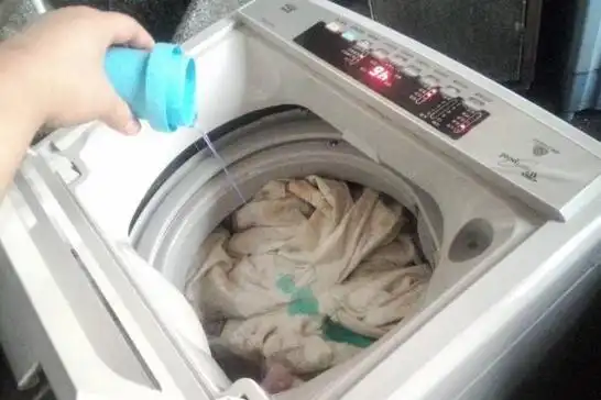 用洗衣机洗衣服一般洗几次