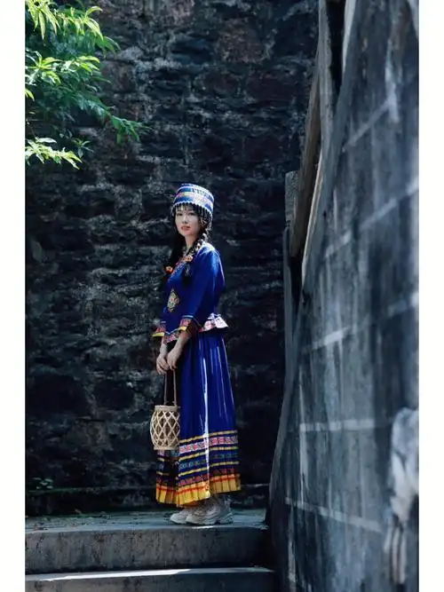 恩施土司城少数民族服饰土家族写真