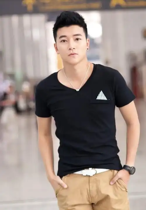 潮男v领纯色修身棉质短袖男生t恤 珍妮家