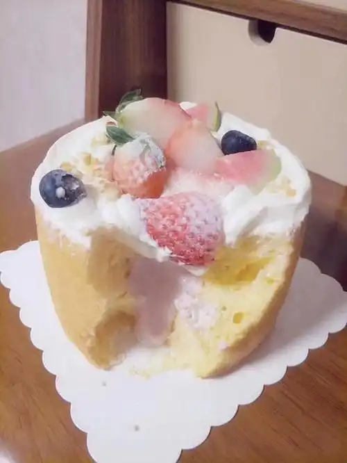 5寸流心草莓蛋糕(日式海绵蛋糕 流心奶盖)