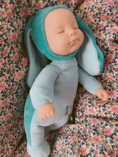 睡眠娃娃