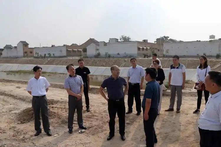 县委书记王青峰深入基层检查指导工作