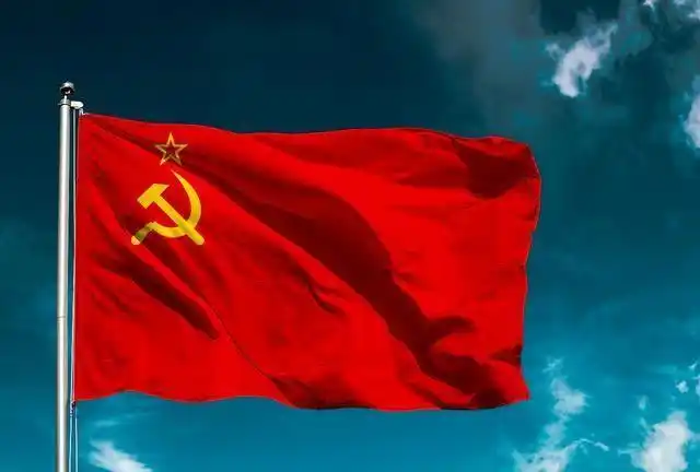 15个苏联成员国,苏联时期和今天的国家旗帜