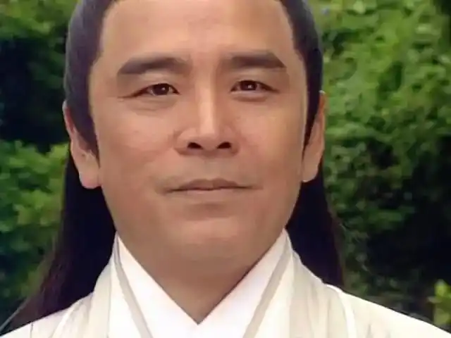 姜大卫曾经和狄龙一样,是香港的古装美男,这部剧里面他虽然不再是颜值