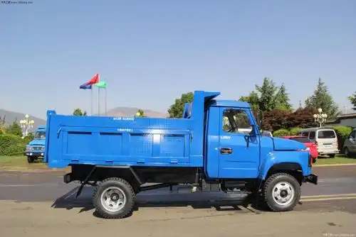 力帆 全封闭 自卸式 四轮低速货车(lfj2810cd)
