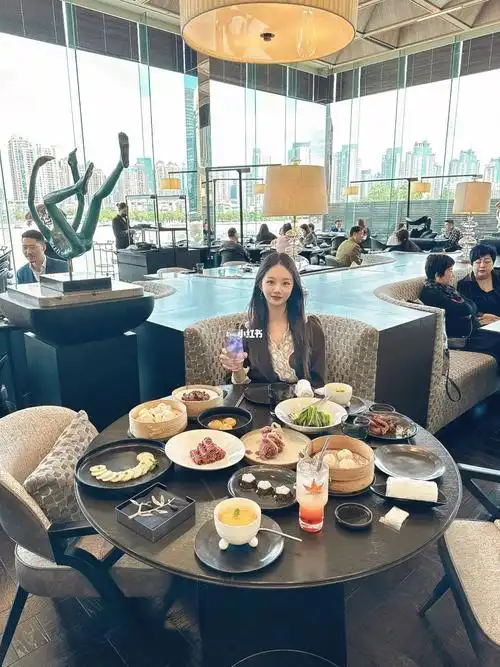 上海初筵外滩360度全景下午茶餐厅
