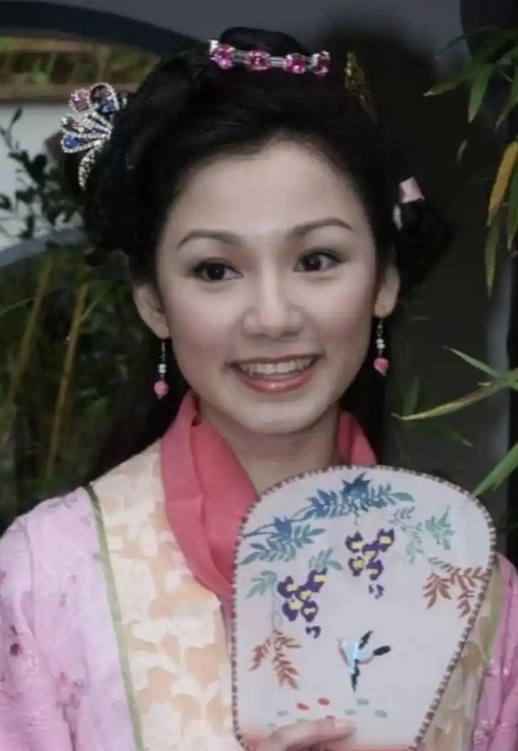 近况如少女!43岁嘉碧仪息影18年回美定居,曾三甲不入观众感可惜