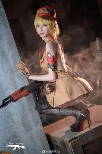 cosplay欣赏穿越火线灵狐者cos迷人黑丝长腿cn青青子ak