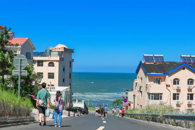 威海网红打卡地火炬八街