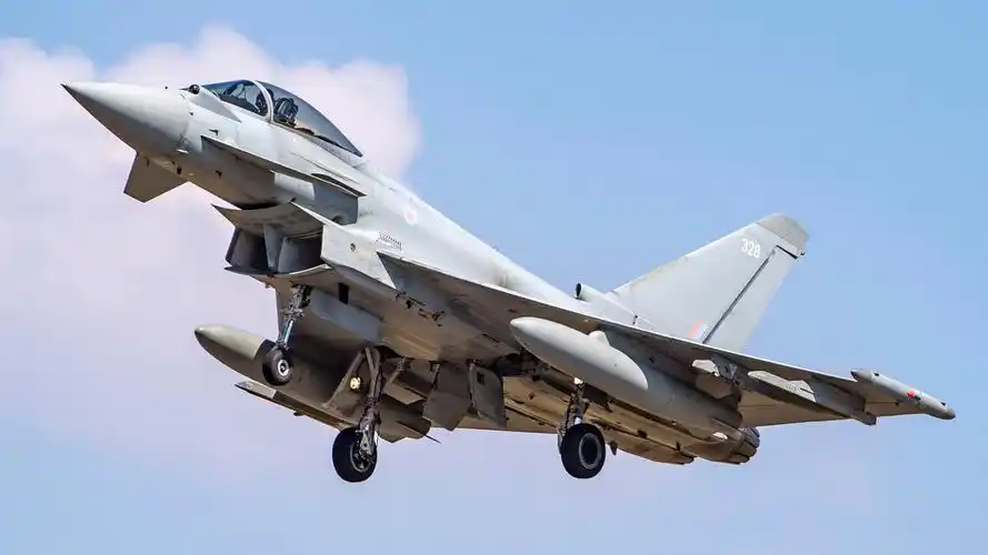 台风 战斗机 - 全球航空观察 - 图虫