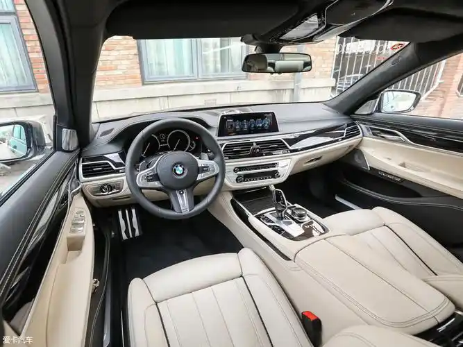 2017款宝马7系m760li xdrive