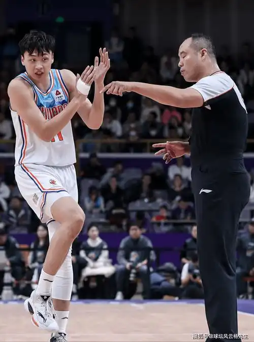 cba常规赛,新疆男篮112-105战胜北控男篮,冲到积分榜第二_比赛_齐麟