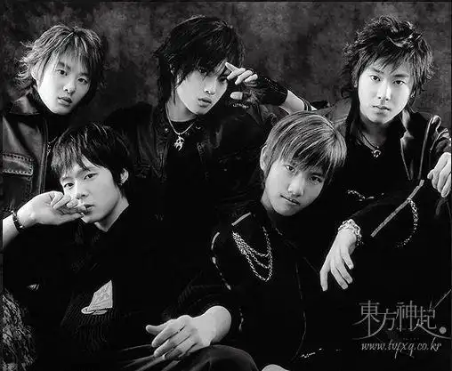 东方神起就"解散"发文:让大家担心,非常抱歉