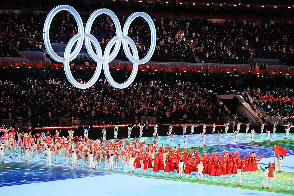 当时的北京奥运会开幕式总导演招聘备受关注.