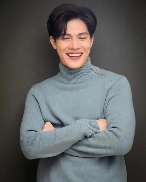 塔纳迪普·斯里通苏克 bank thanathip srithongsuk 图片