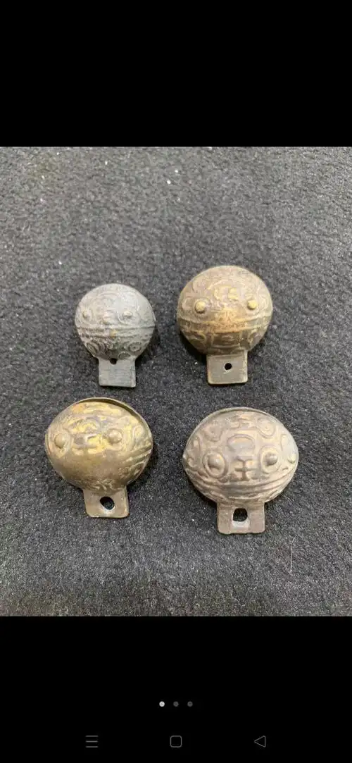 清代虎头铜铃铛4个