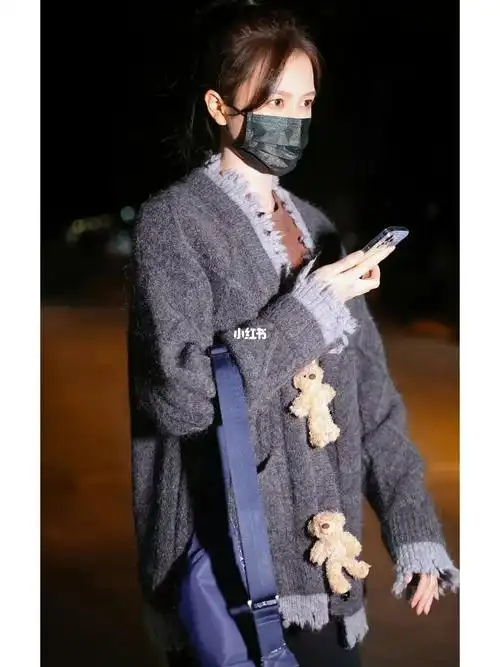 秦霄贤,王艺瑾,吴哲晗[同款r]#女装  #明星  #穿搭