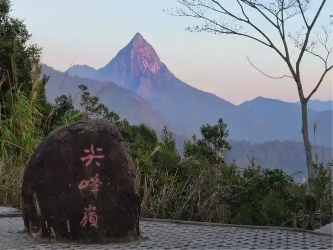 海南乐东尖峰岭-天池风景区