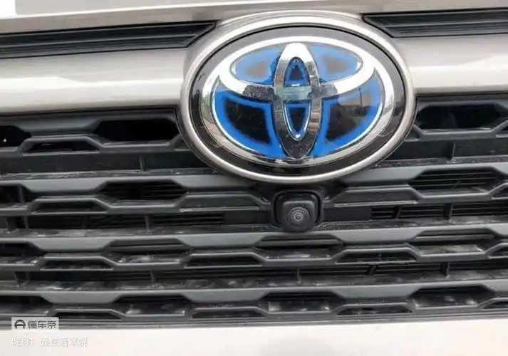 方方正正的造型才是我的最爱新年提丰田荣放混动版