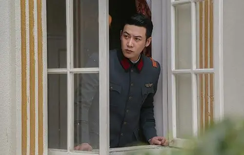 陆毅《胭脂》霸气登场 神秘特工初现锋芒