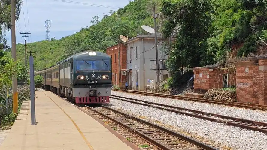 开远客运小火车大塔站