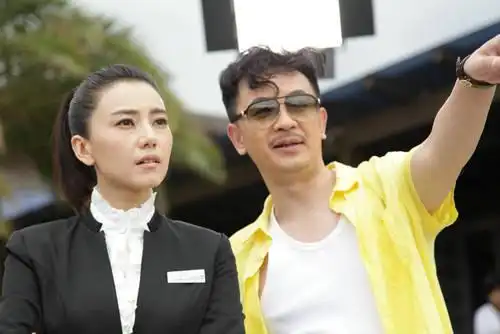 高圆圆黄海波再秀甜蜜坦言咱们回家吧