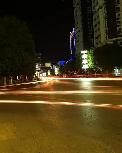 红河不仅有美丽的梯田,也有漂亮的夜景!