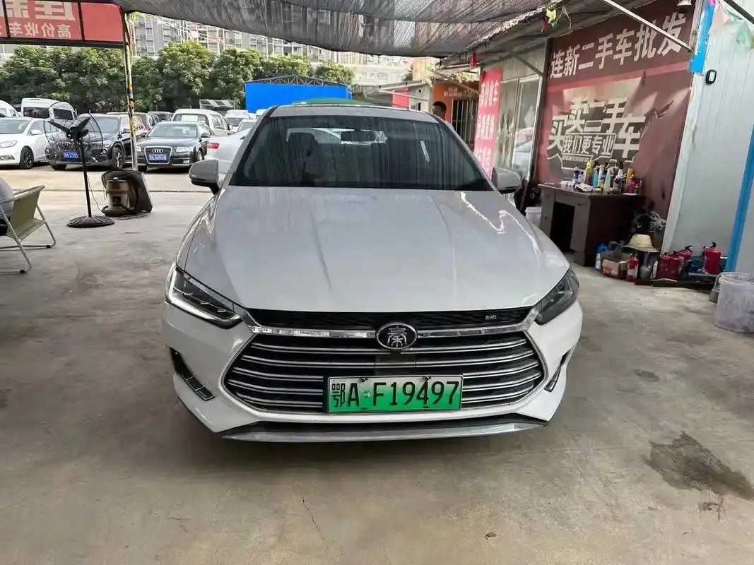 新到20年20款比亚迪插电混动 秦pro dm,1. - 抖音