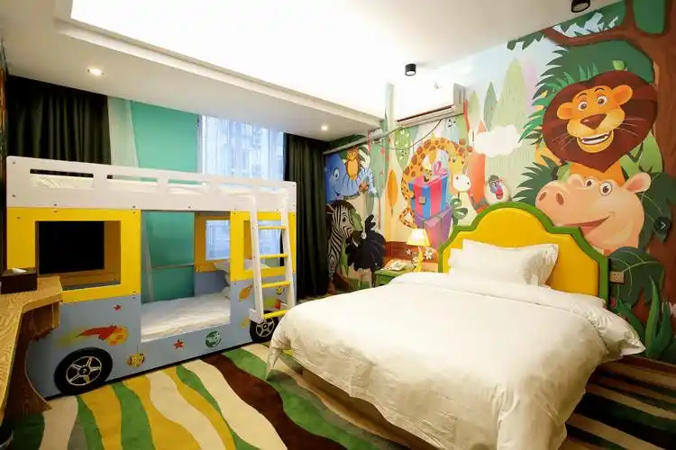 抢购上海迪堡王国酒店迪城酒店爱莎堡主题酒店1晚迪士尼一日成人票2张