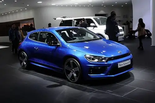 大众尚酷r外观造型犀利性能不错